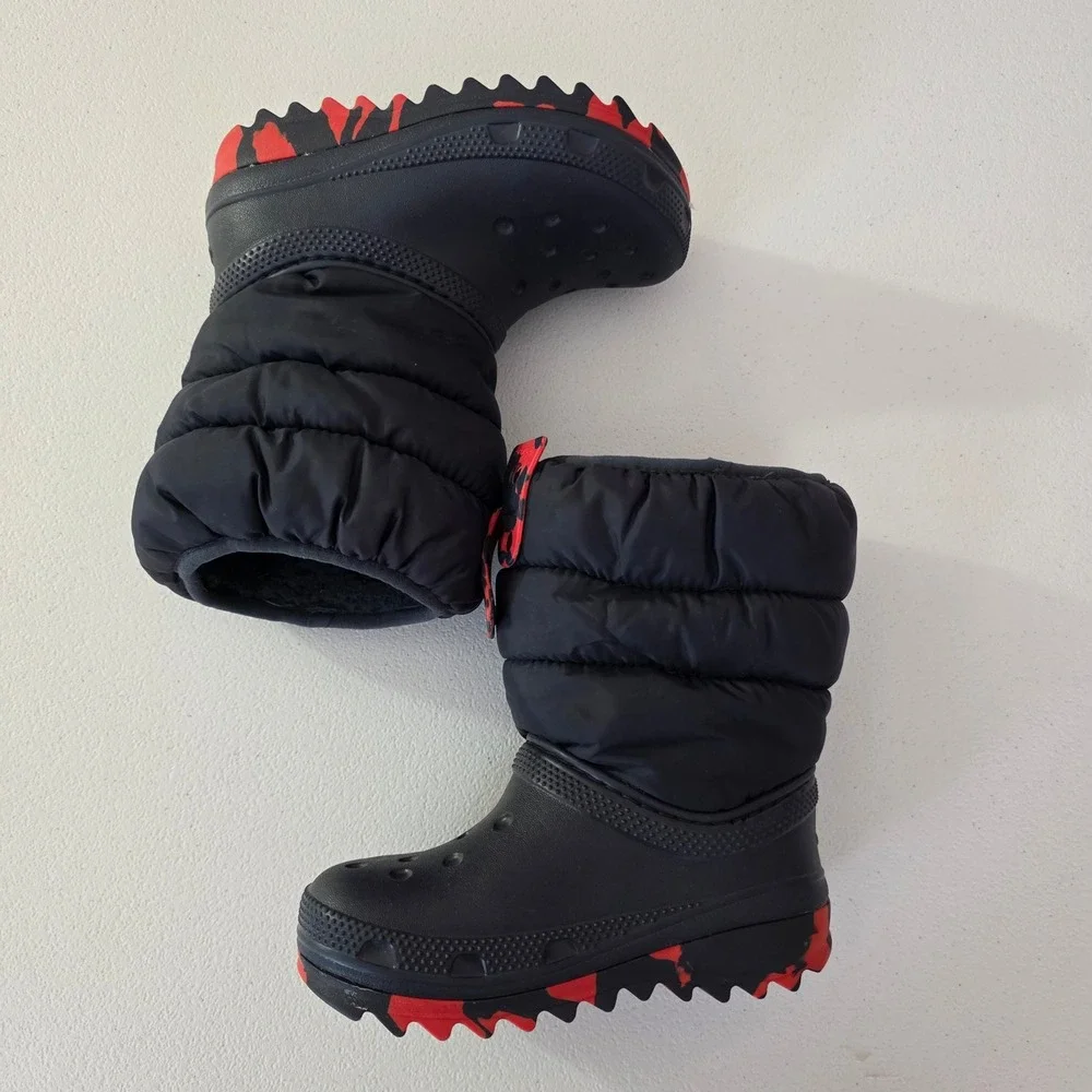 Crocs Classic Neo Puff Boots Kids C9 Black Red Camo Insulated Winter 207683